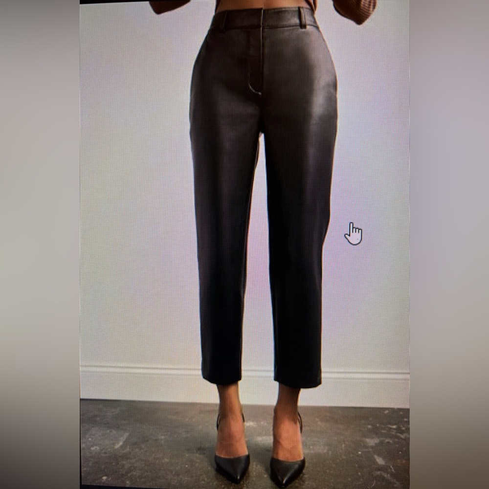 Aritzia Babaton command cropped pant - Black - Size 4 - worn once